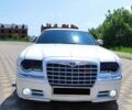 Белый Крайслер 300C, объемом двигателя 2.74 л и пробегом 200 тыс. км за 7999 $, фото 20 на Automoto.ua