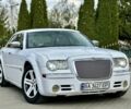 Білий Крайслер 300C, об'ємом двигуна 2.7 л та пробігом 224 тис. км за 6000 $, фото 12 на Automoto.ua