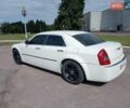 Білий Крайслер 300C, об'ємом двигуна 2.7 л та пробігом 266 тис. км за 5499 $, фото 6 на Automoto.ua