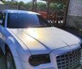Белый Крайслер 300C, объемом двигателя 2.74 л и пробегом 200 тыс. км за 7999 $, фото 36 на Automoto.ua