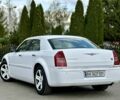 Білий Крайслер 300C, об'ємом двигуна 2.7 л та пробігом 224 тис. км за 6000 $, фото 5 на Automoto.ua