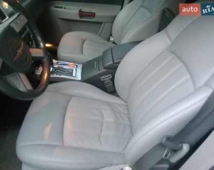 Крайслер 300C 2005 в Николаеве на Automoto.ua Белый Крайслер 300C, объемом двигателя 2.7 л и пробегом 158 тыс. км за 11000 $, фото 12 на Automoto.ua
