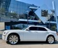 Белый Крайслер 300C, объемом двигателя 0 л и пробегом 245 тыс. км за 7939 $, фото 1 на Automoto.ua