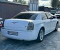 Белый Крайслер 300C, объемом двигателя 2.7 л и пробегом 120 тыс. км за 4999 $, фото 8 на Automoto.ua