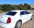 Белый Крайслер 300C, объемом двигателя 2.74 л и пробегом 200 тыс. км за 7999 $, фото 40 на Automoto.ua