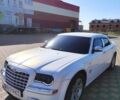 Белый Крайслер 300C, объемом двигателя 2.74 л и пробегом 200 тыс. км за 7999 $, фото 45 на Automoto.ua