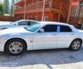 Белый Крайслер 300C, объемом двигателя 2.74 л и пробегом 200 тыс. км за 7999 $, фото 14 на Automoto.ua