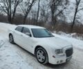 Білий Крайслер 300C, об'ємом двигуна 2.7 л та пробігом 225 тис. км за 6471 $, фото 1 на Automoto.ua