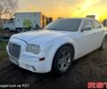 Білий Крайслер 300C, об'ємом двигуна 27 л та пробігом 180 тис. км за 7000 $, фото 1 на Automoto.ua