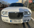 Белый Крайслер 300C, объемом двигателя 2.74 л и пробегом 99 тыс. км за 7499 $, фото 1 на Automoto.ua