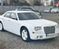 Белый Крайслер 300C, объемом двигателя 3.5 л и пробегом 197 тыс. км за 8300 $, фото 1 на Automoto.ua