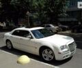 Білий Крайслер 300C, об'ємом двигуна 2.7 л та пробігом 150 тис. км за 9599 $, фото 11 на Automoto.ua