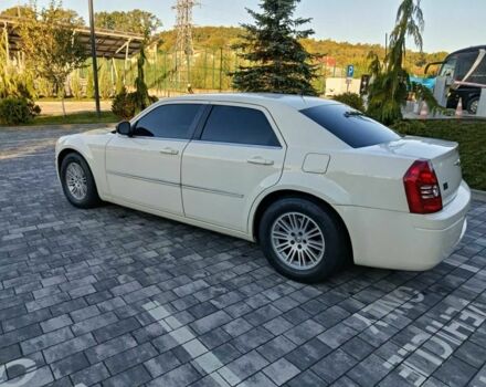 Крайслер 300C 2008 в Дрогобыче на Automoto.ua Белый Крайслер 300C, объемом двигателя 2.7 л и пробегом 276 тыс. км за 5750 $, фото 3 на Automoto.ua