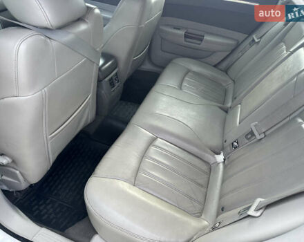 Білий Крайслер 300C, об'ємом двигуна 2.74 л та пробігом 121 тис. км за 6900 $, фото 21 на Automoto.ua