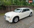 Білий Крайслер 300C, об'ємом двигуна 2.7 л та пробігом 320 тис. км за 5999 $, фото 7 на Automoto.ua