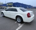 Білий Крайслер 300C, об'ємом двигуна 2.7 л та пробігом 190 тис. км за 6400 $, фото 3 на Automoto.ua