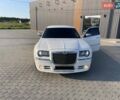 Белый Крайслер 300C, объемом двигателя 2.74 л и пробегом 216 тыс. км за 6888 $, фото 1 на Automoto.ua