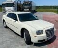 Белый Крайслер 300C, объемом двигателя 2.7 л и пробегом 180 тыс. км за 7240 $, фото 9 на Automoto.ua