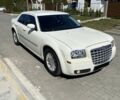 Белый Крайслер 300C, объемом двигателя 2.7 л и пробегом 180 тыс. км за 7240 $, фото 1 на Automoto.ua
