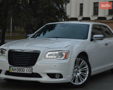 Белый Крайслер 300C, объемом двигателя 3.6 л и пробегом 202 тыс. км за 12999 $, фото 14 на Automoto.ua