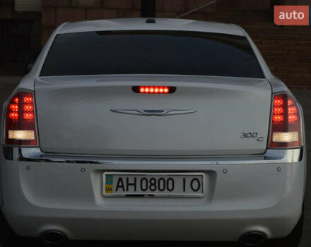 Белый Крайслер 300C, объемом двигателя 3.6 л и пробегом 202 тыс. км за 12999 $, фото 17 на Automoto.ua