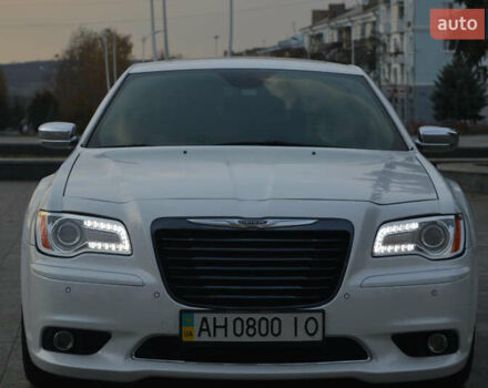 Белый Крайслер 300C, объемом двигателя 3.6 л и пробегом 202 тыс. км за 12999 $, фото 16 на Automoto.ua