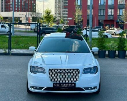 Білий Крайслер 300C, об'ємом двигуна 3.6 л та пробігом 168 тис. км за 14900 $, фото 6 на Automoto.ua