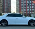 Белый Крайслер 300C, объемом двигателя 3.6 л и пробегом 168 тыс. км за 14900 $, фото 7 на Automoto.ua