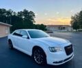 Белый Крайслер 300C, объемом двигателя 3.6 л и пробегом 71 тыс. км за 8600 $, фото 1 на Automoto.ua