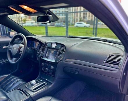 Білий Крайслер 300C, об'ємом двигуна 3.6 л та пробігом 168 тис. км за 14900 $, фото 16 на Automoto.ua