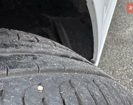 Белый Крайслер 300C, объемом двигателя 3.6 л и пробегом 165 тыс. км за 16800 $, фото 15 на Automoto.ua