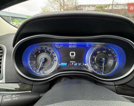 Белый Крайслер 300C, объемом двигателя 3.6 л и пробегом 165 тыс. км за 16800 $, фото 36 на Automoto.ua