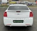 Белый Крайслер 300C, объемом двигателя 3.6 л и пробегом 165 тыс. км за 16800 $, фото 6 на Automoto.ua