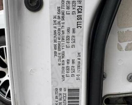 Белый Крайслер 300C, объемом двигателя 3.6 л и пробегом 165 тыс. км за 16800 $, фото 26 на Automoto.ua