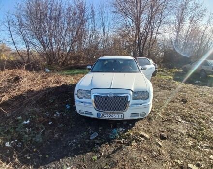 Білий Крайслер 300C, об'ємом двигуна 2.7 л та пробігом 198 тис. км за 3567 $, фото 1 на Automoto.ua
