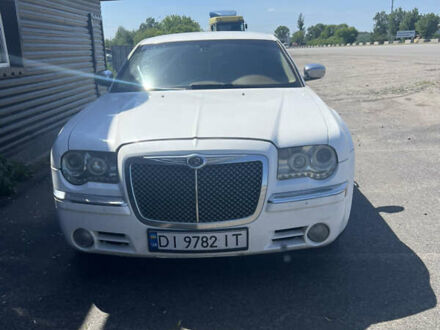 Крайслер 300C 2005 у Полтаві на Automoto.ua Білий Крайслер 300C, об'ємом двигуна 2.74 л та пробігом 247 тис. км за 7500 $, фото 1 на Automoto.ua