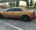 Бежевий Крайслер 300C, об'ємом двигуна 2.7 л та пробігом 209 тис. км за 4500 $, фото 4 на Automoto.ua