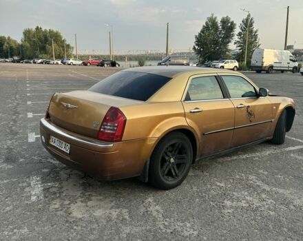 Бежевий Крайслер 300C, об'ємом двигуна 2.7 л та пробігом 209 тис. км за 4500 $, фото 5 на Automoto.ua