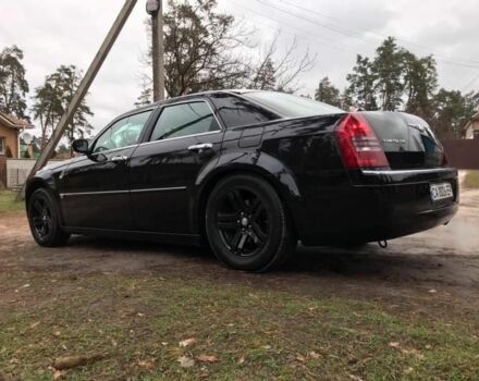 Черный Крайслер 300C, объемом двигателя 2.7 л и пробегом 280 тыс. км за 8700 $, фото 5 на Automoto.ua