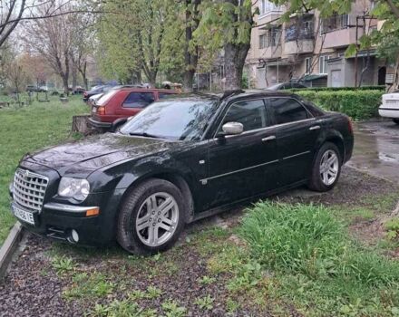 Черный Крайслер 300C, объемом двигателя 2.7 л и пробегом 195 тыс. км за 6500 $, фото 7 на Automoto.ua
