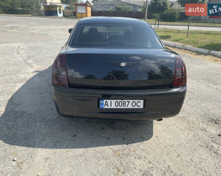 Черный Крайслер 300C, объемом двигателя 3.52 л и пробегом 260 тыс. км за 7200 $, фото 7 на Automoto.ua