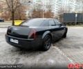 Черный Крайслер 300C, объемом двигателя 2.7 л и пробегом 120 тыс. км за 9900 $, фото 2 на Automoto.ua