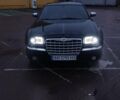 Черный Крайслер 300C, объемом двигателя 2.74 л и пробегом 356 тыс. км за 6500 $, фото 1 на Automoto.ua