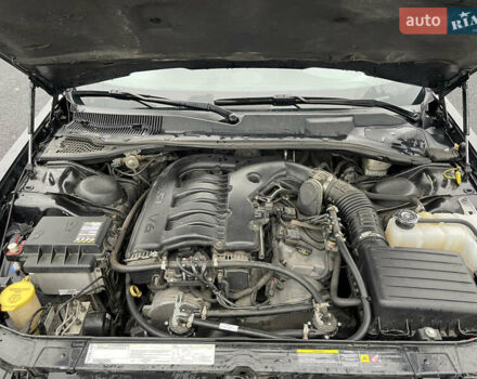 Черный Крайслер 300C, объемом двигателя 3.52 л и пробегом 277 тыс. км за 7000 $, фото 19 на Automoto.ua