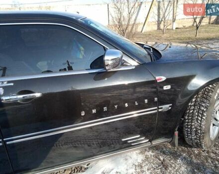 Черный Крайслер 300C, объемом двигателя 2.7 л и пробегом 183 тыс. км за 7500 $, фото 10 на Automoto.ua