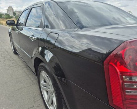 Чорний Крайслер 300C, об'ємом двигуна 2.7 л та пробігом 263 тис. км за 6856 $, фото 22 на Automoto.ua