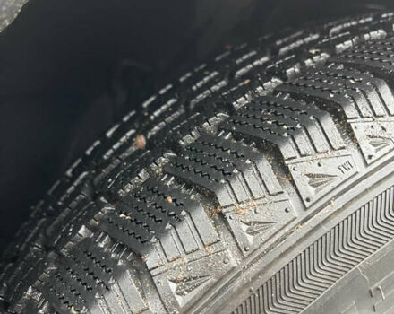 Черный Крайслер 300C, объемом двигателя 3.52 л и пробегом 277 тыс. км за 7000 $, фото 20 на Automoto.ua