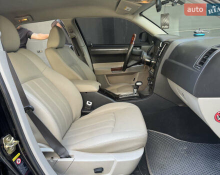 Чорний Крайслер 300C, об'ємом двигуна 2.74 л та пробігом 181 тис. км за 7500 $, фото 23 на Automoto.ua
