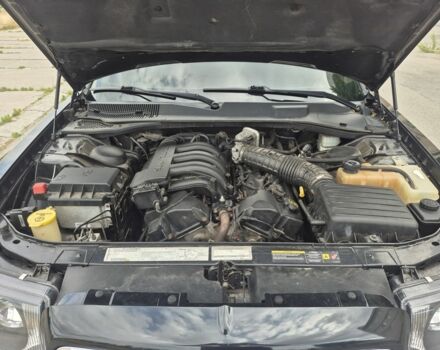 Чорний Крайслер 300C, об'ємом двигуна 2.7 л та пробігом 263 тис. км за 6856 $, фото 16 на Automoto.ua