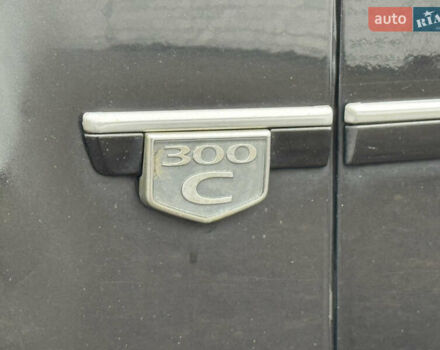 Чорний Крайслер 300C, об'ємом двигуна 2.74 л та пробігом 232 тис. км за 6500 $, фото 8 на Automoto.ua